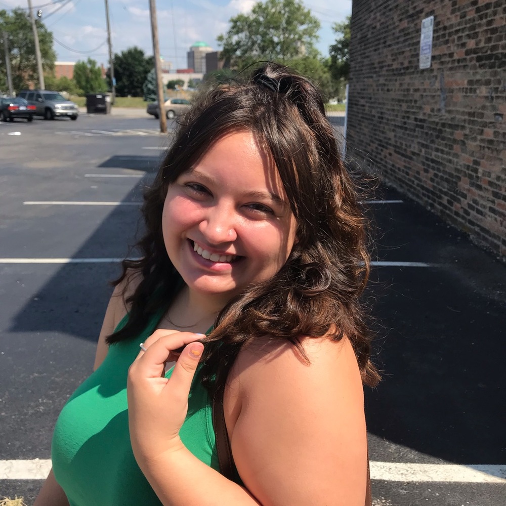 Meet your Posher, Emily